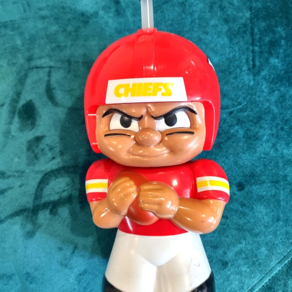 16oz character cup "Kansas City chief"Big sip.